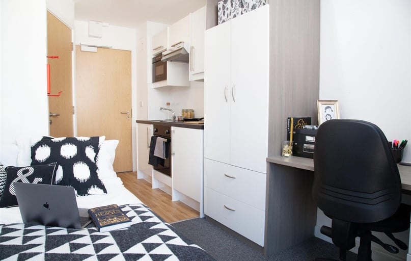 West Park Place, Haymarket, Edinburgh - Image 1